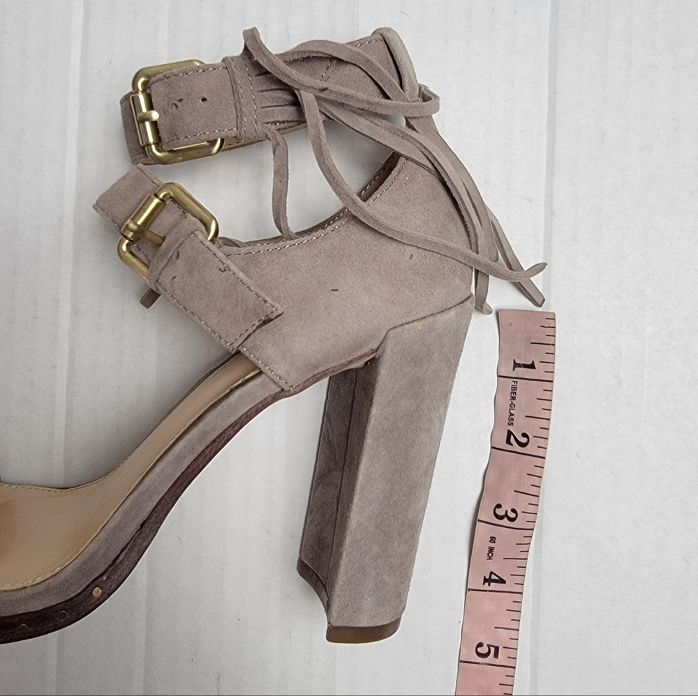VINCE CAMUTO Suede Heels - Picture 11 of 12